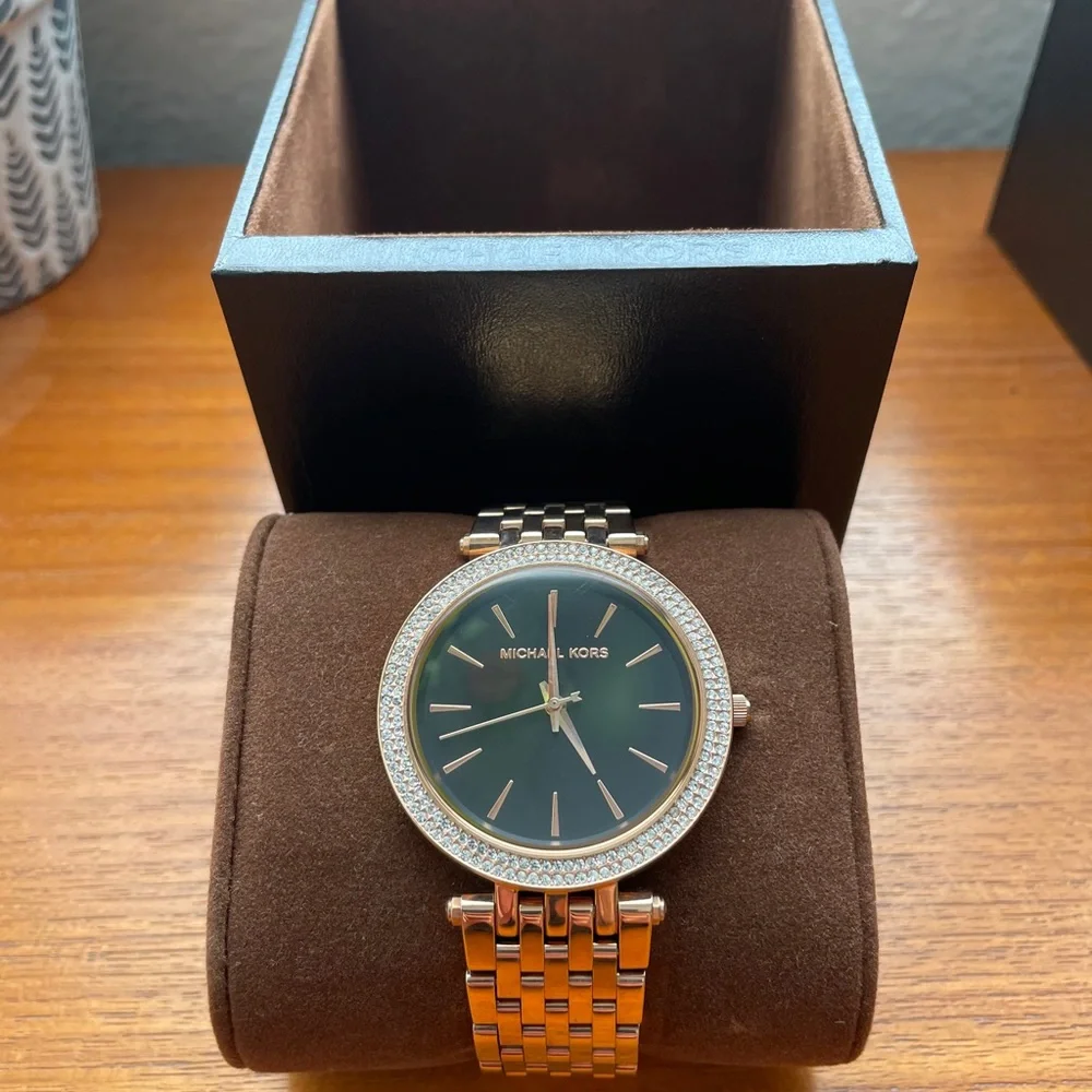 NWT Michael Kors Women Black Darci Rose Gold Pave Watch